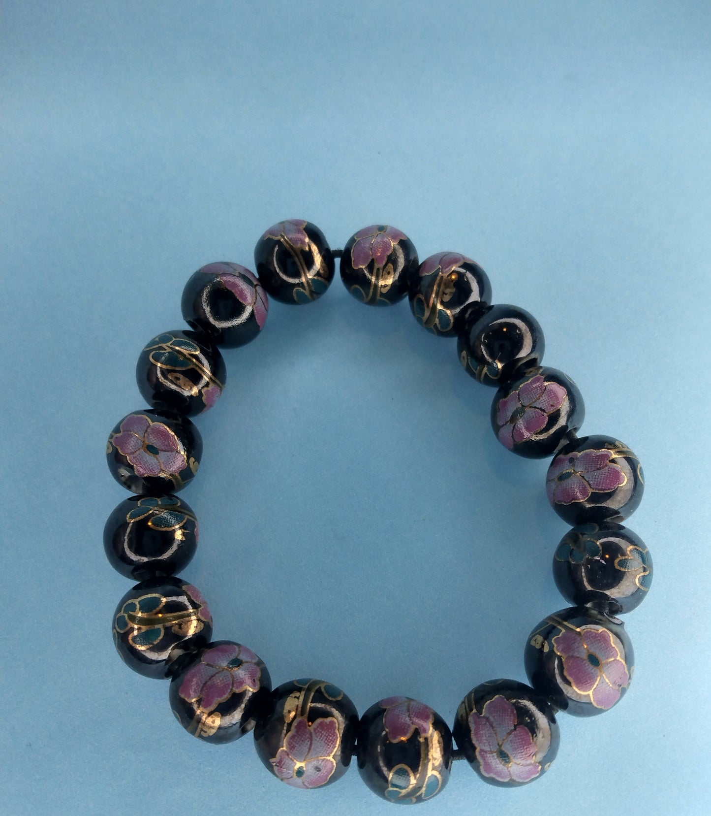Vintage ceramic bead bracelet with gold detail