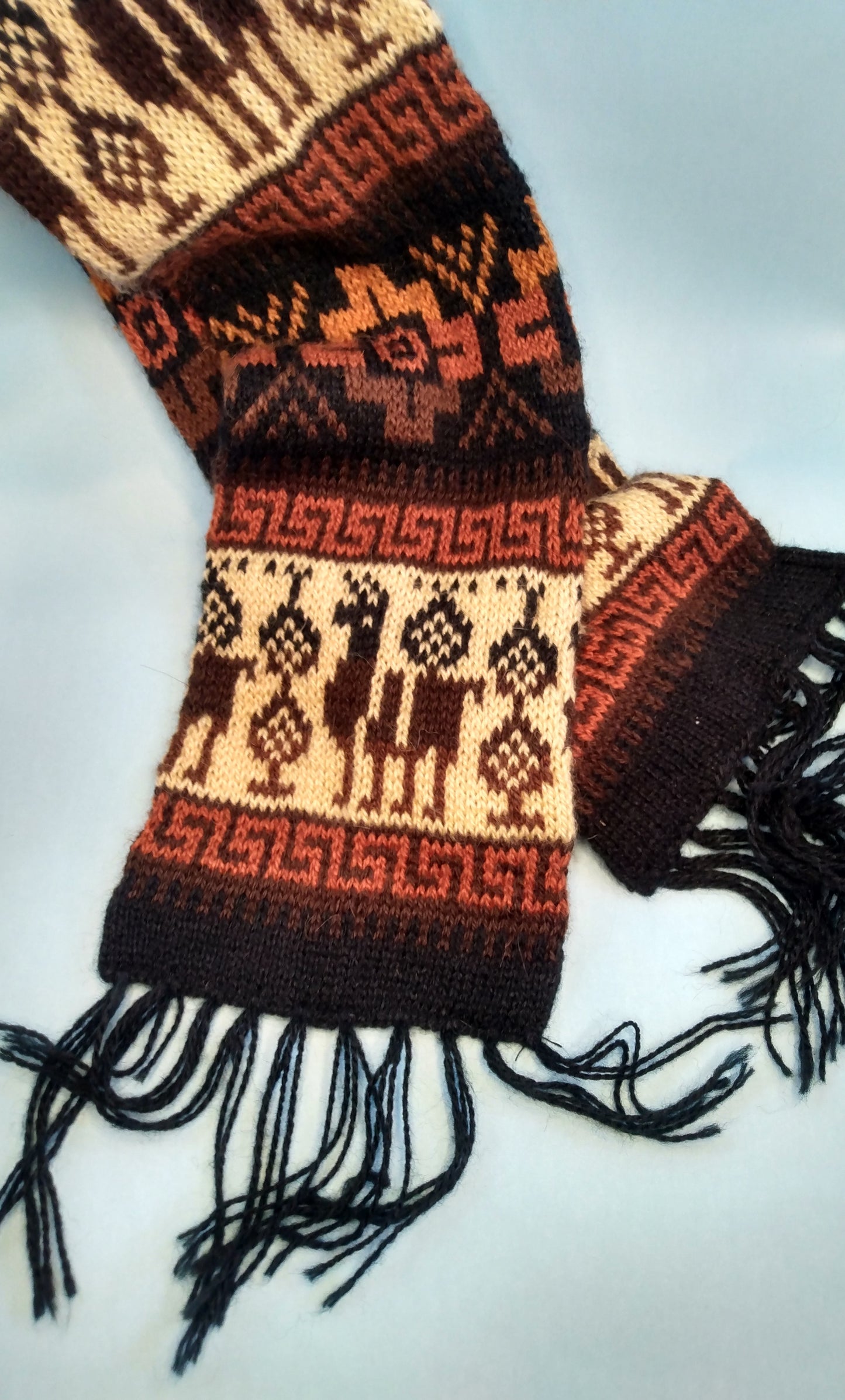 Modern handmade Peruvian alpaca scarf