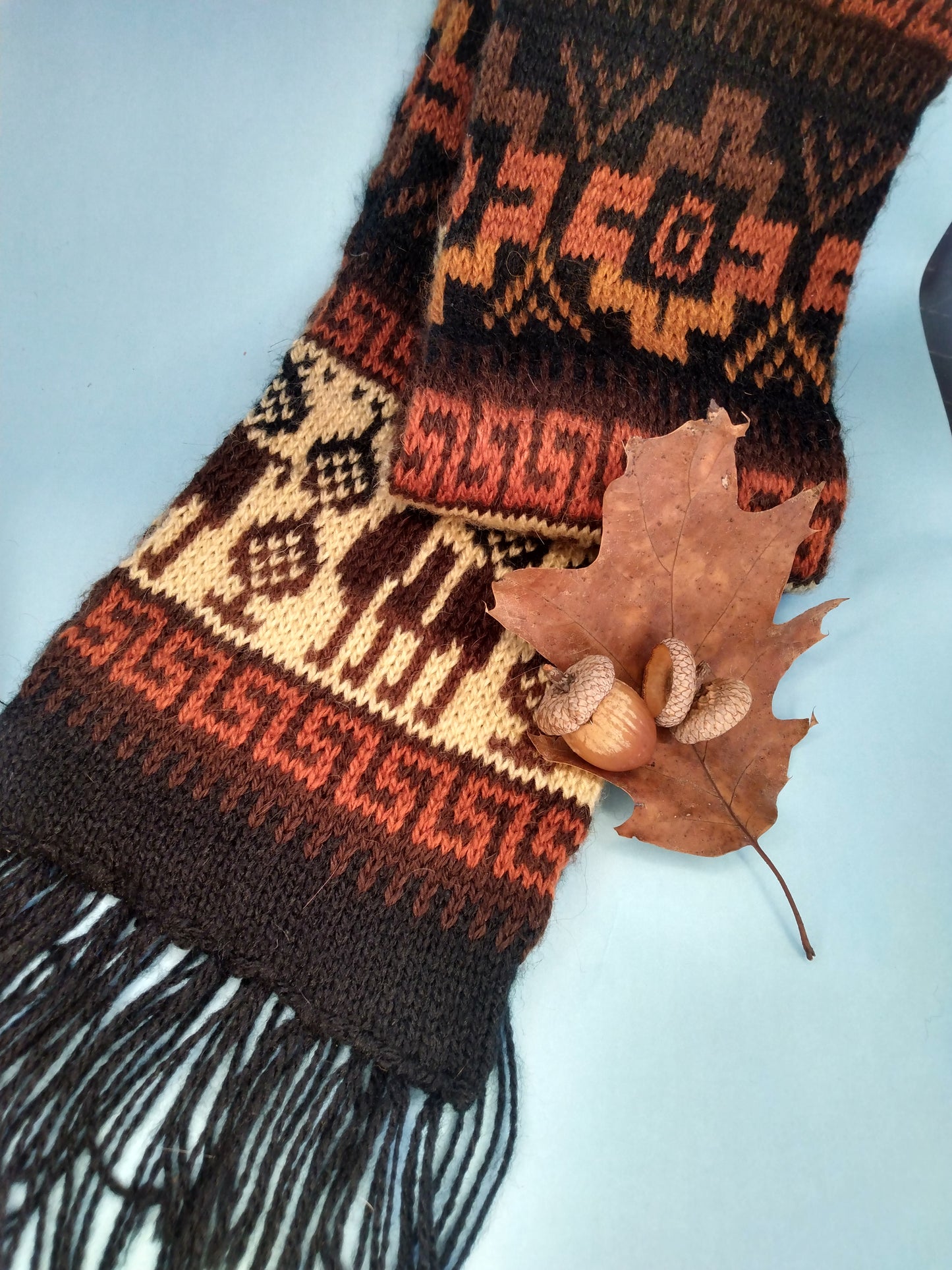 Modern handmade Peruvian alpaca scarf
