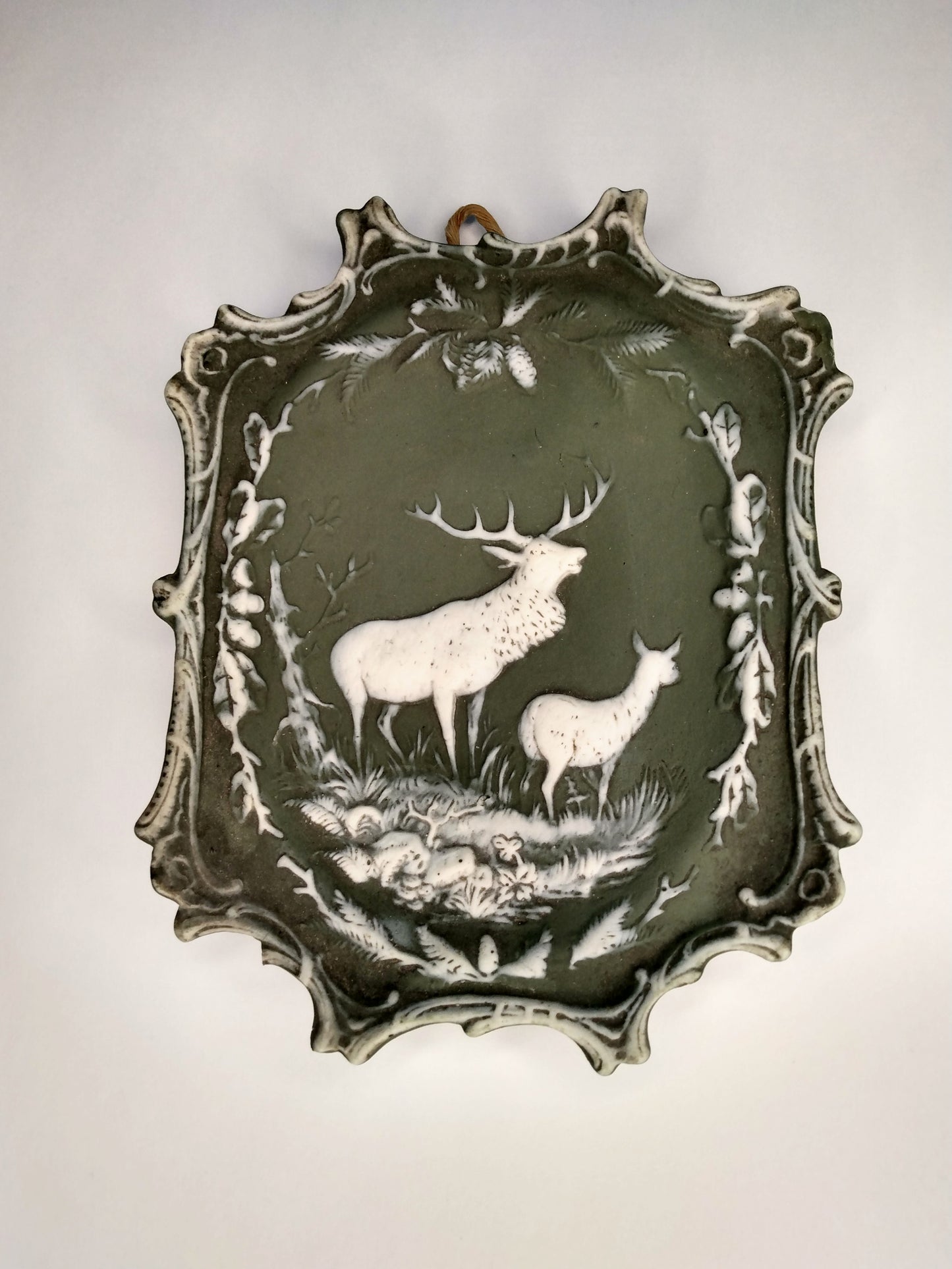 Antique Green jasperware elk plaque *FREE SHIPPING