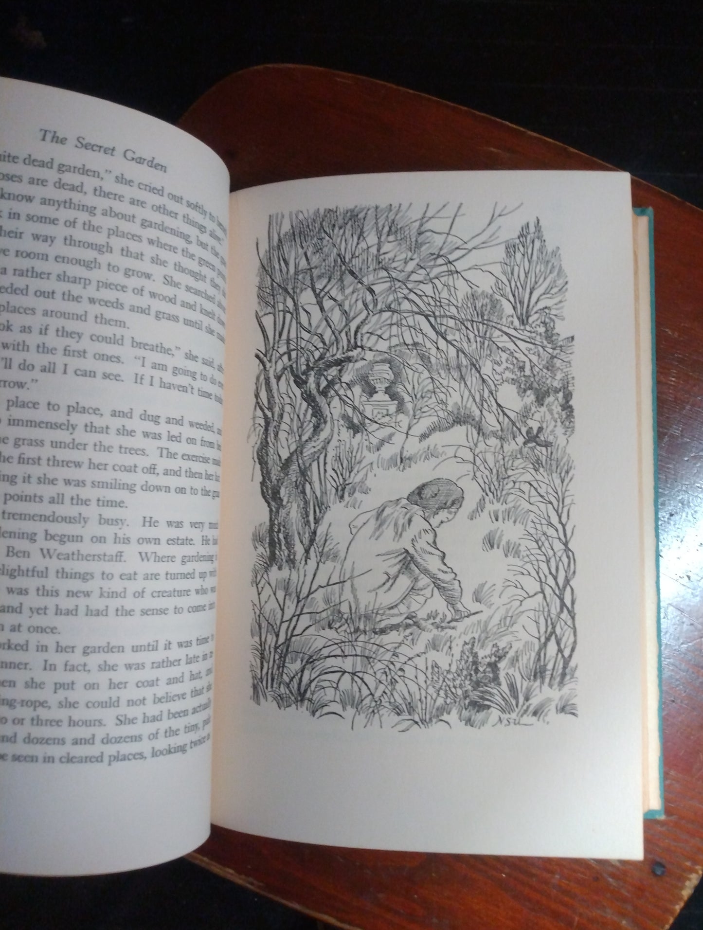 Illustrated copy of The secret garden 1949